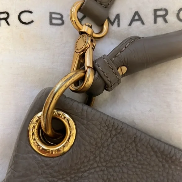 Marc by Marc Jacobs - Classic Q Hillier Hobo - Picture 7 of 14